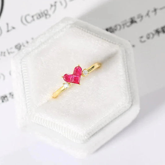 Mini Heart Ring with Synthetic Corundum in 14K Gold-Plated 925 Silver