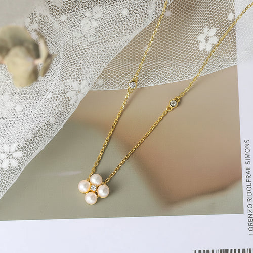 Pearl Bloom Necklace