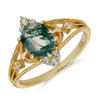 Moss agate princess cut ring close-up with gold setting